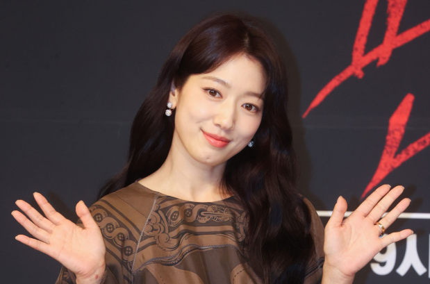 박신혜, 최태준과 결혼 4년 만에 둘째 딸 출산…첫아들 이어 네 식구 됐다