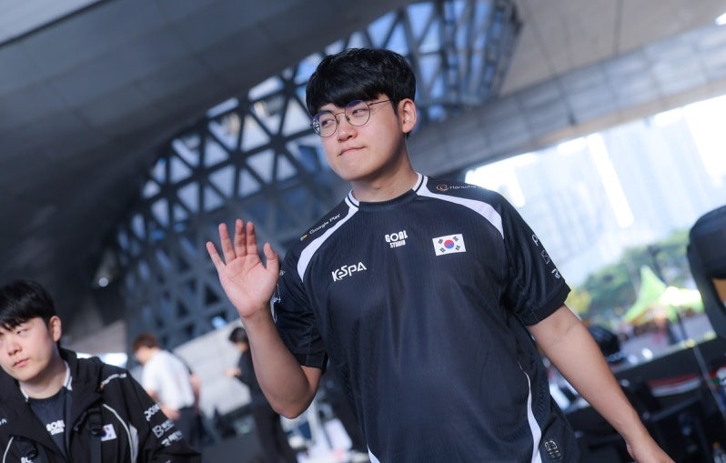 태극마크 달고 아시안게임 나서는 구마유시 이민형의 도전과 신앙 이야기