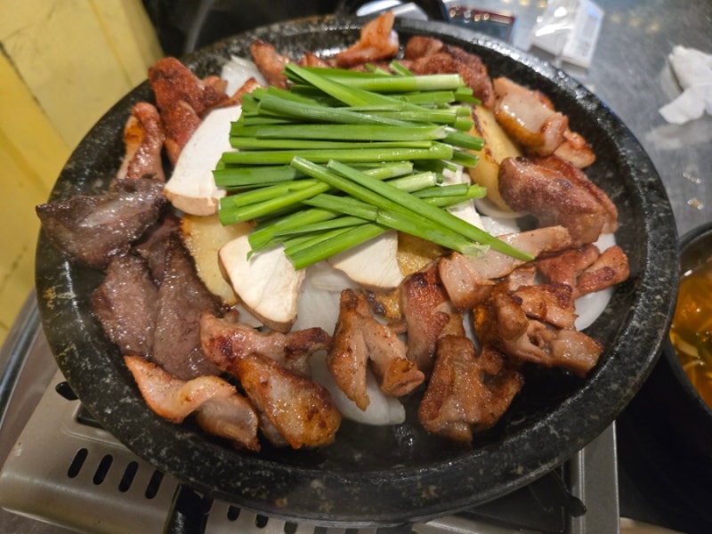 [은평구/신사동 맛집] 쫄깃함이 남다른 소막창구이 맛집, '곱창대란 신사본점' 솔직 방문 후....