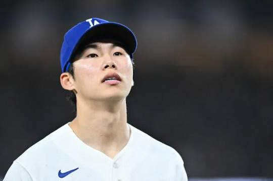 ⚾ 김혜성 180도 대반전! LA 다저스 '가을야구 히든카드' 급부상…美 매체 포스트시즌 로스터 ....