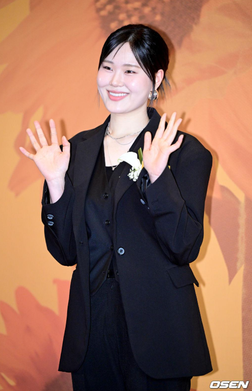 개콘 무대 사라진 뒤 더 잘됐다…엄지윤이 ‘숏박스 대세’가 된 반전 과정