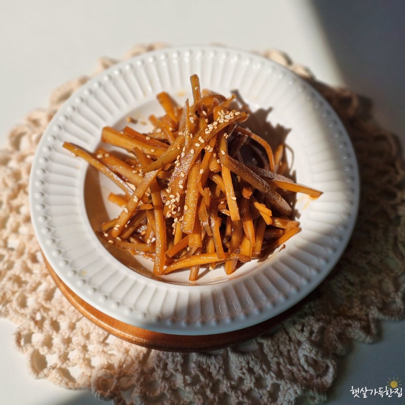 우엉조림 만드는 법 아린맛 없이 맛있는 우엉조림 레시피