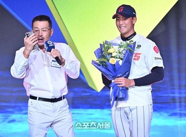 2027 KBO 신인드래프트, 배재고 김시후 롯데 11라운드 지명