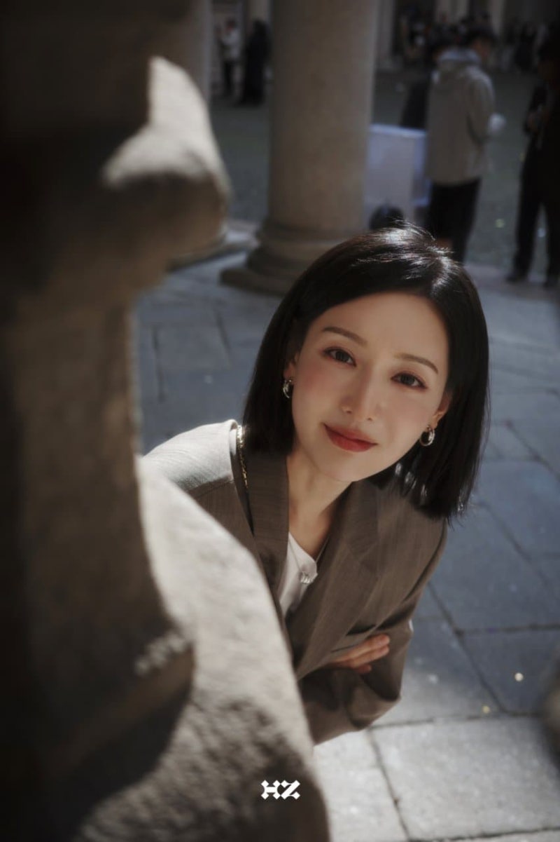 Kim Ji-won's Recent Milan Update: Addressing the 'Bone-Thin' Controversy and Her Short Hair Transformation