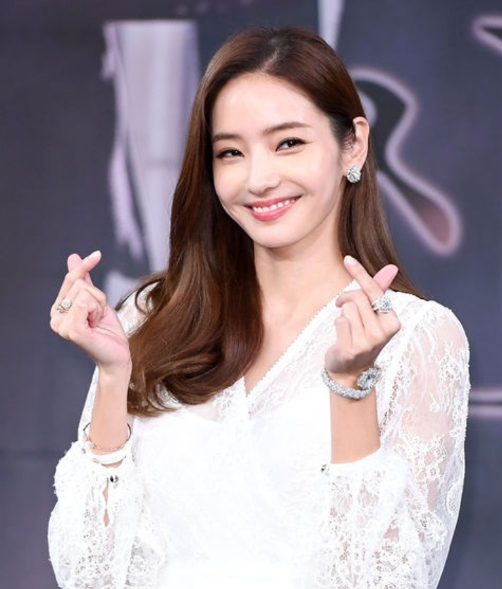 배우 한채영 프로필 나이·남편·대표작부터 최근 얼굴 이슈까지