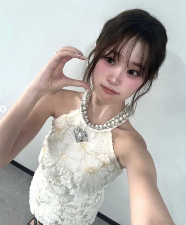 71세가 17세한테 무대에서 이 말을 했어요... 심수봉 김다현 저격 논란 전말 정리했어요