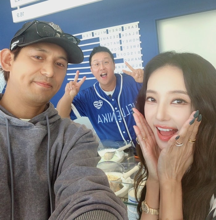 46세 원조 바비인형 한채영, '다른 사람인 줄' 성형 논란 터지더니 오지호와 찍은 근황 사진 ....