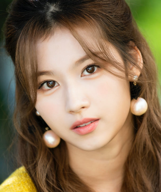 트와이스 사나, 볼수록 빠져든다~여전히 너무 예쁜 ‘사나의 매력’!