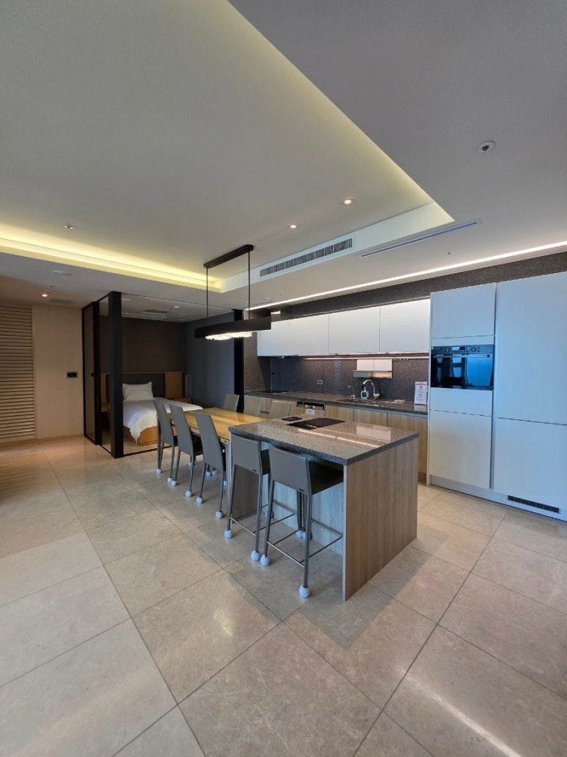 Busan LCT Residence Superb Ocean View Suite + Club D Oasis