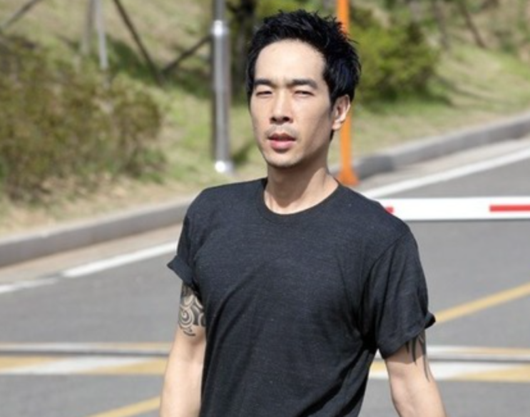 고영욱, <b>심수봉</b> <b>김다현</b> 비판 논란 “우리 무대 다음이었다면…” 의....