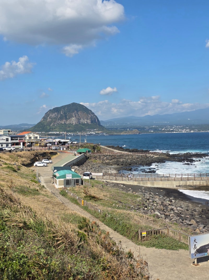 BEST 4 Tourist Spots in Western Jeju! From Bonte Museum to the Scenic Songaksan 둘레길