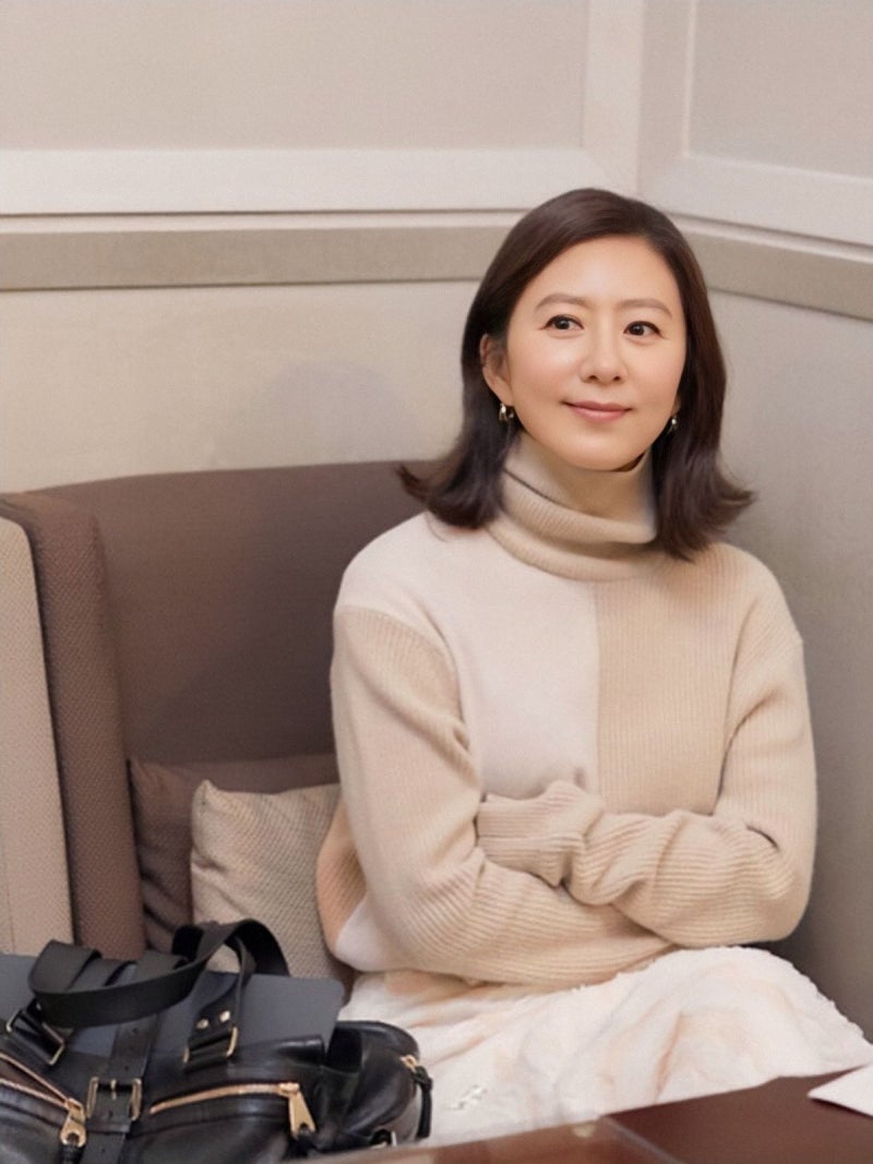 중년 여성 여배우들로 참고해보는 엄마를 위한 우아한 가을 코디 7가지