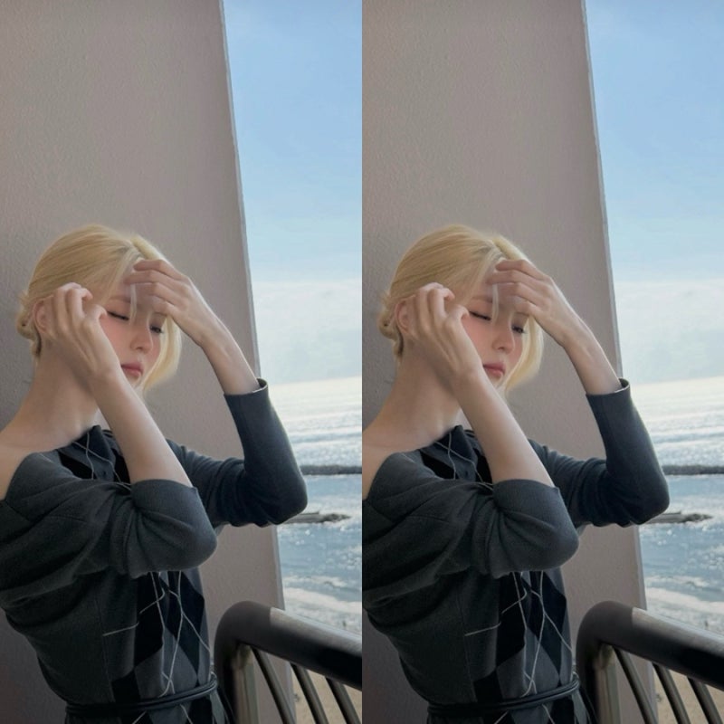 요즘 제일 꿀잼..한소희 아가일 니트 원피스 영화 인턴 대구 무대인사 옷 어디 거?