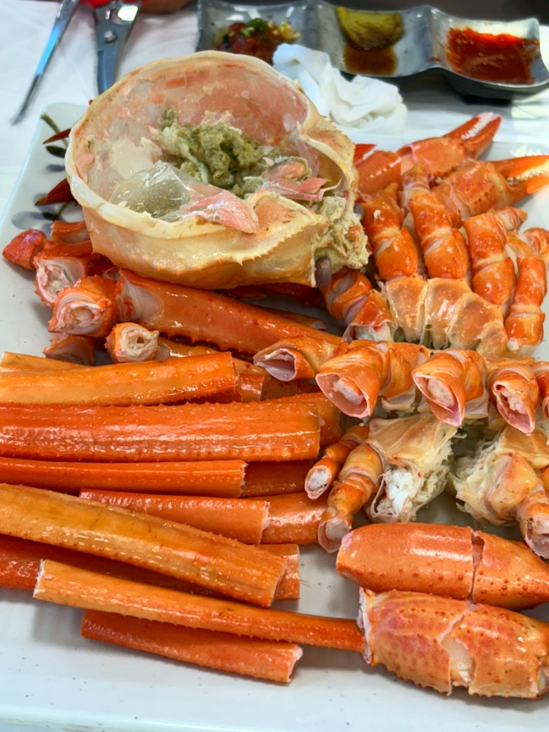 영덕대게 코스요리 전문 '축산항 대게궁' 영덕 여행 맛집 추천