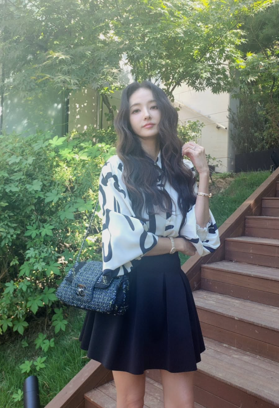 한채영 근황 공개, 여전한 바비인형 미모와 성형설 해프닝 총정리