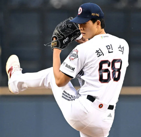 “149km 던지던 고등생이…” 최민석 근황, 20살에 태극마크까지 달았다