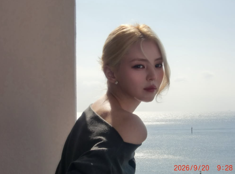 한소희 금발 왜 했나 했더니… 파격 탈색한 진짜 이유