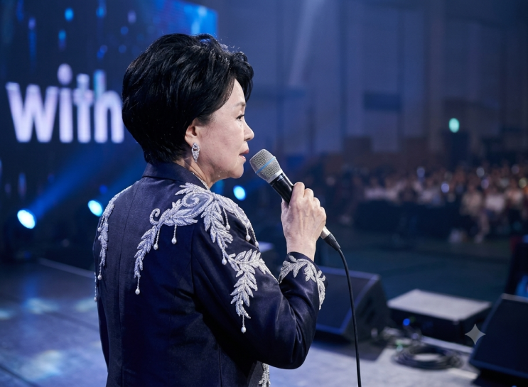 <b>심수봉</b> <b>김다현</b> 저격에 사과, <b>김다현</b> 충격에 펑펑 울어.