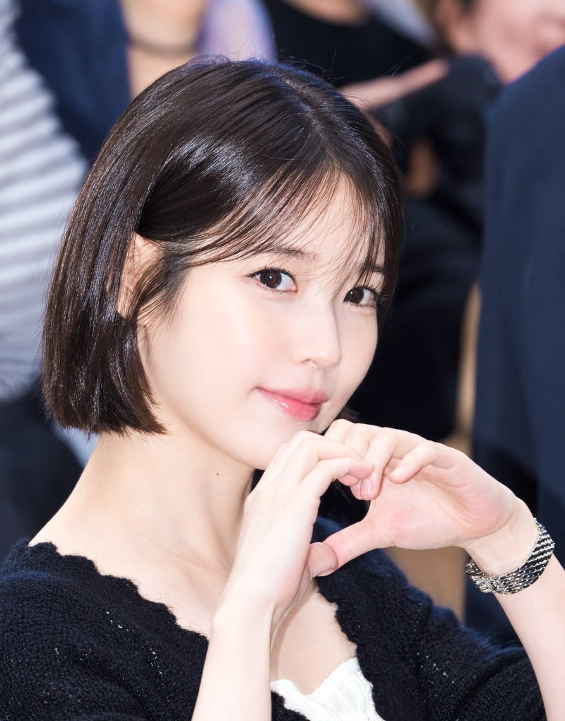 아이유 단발 변신, 33세 동안 미모 비결과 원랭스 단발 스타일 총정리