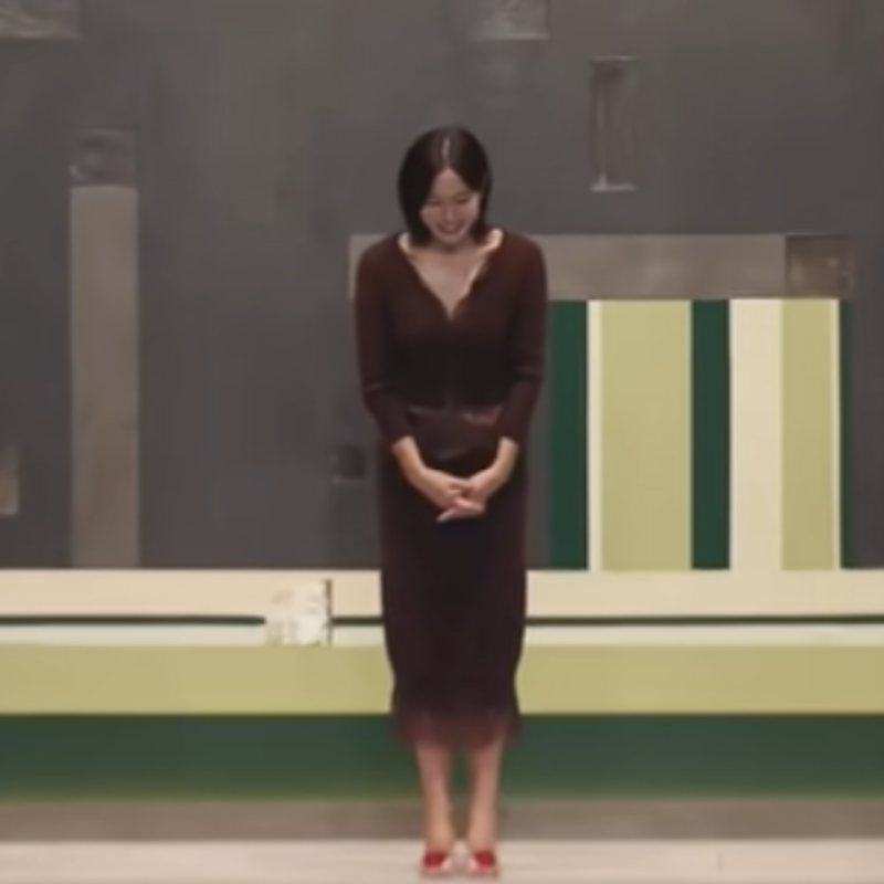 “그 시절 모두 울렸던 멜로 여신”... 중단발에 브라운 가디건 입은 40대 톱스타의 우아한 가....