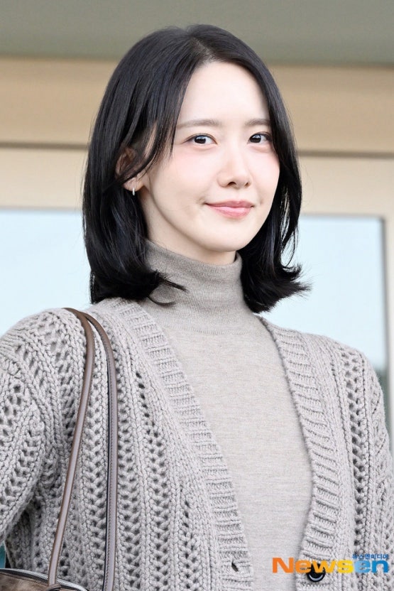 윤아 단발머리 변신 화제! 가을 단발병 유발 여자연예인들!