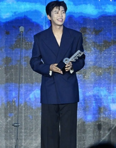 Kim Soo-hyun's Return After 18 Months Shakes Up Busan, Revealing His Thinner Recent Look