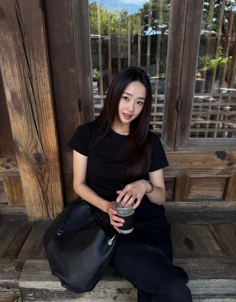 손연재 신발 어디꺼? 드리스 반 노튼 뮬이었다