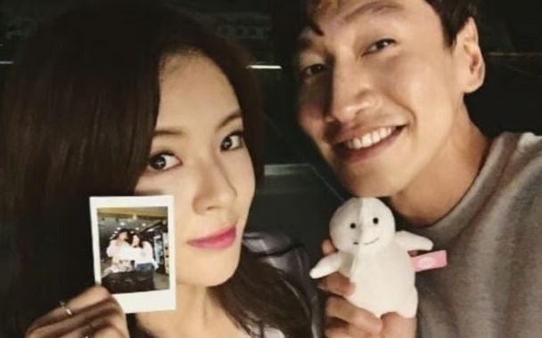 이선빈♥이광수 9년 열애 근황! 《핑계고》서 또 소환된 결혼 이야기