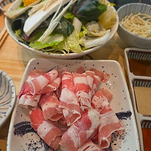 산본 피트인 맛집 청담동샤브 1인샤브 편백찜 스키야키 아이랑 내돈내산