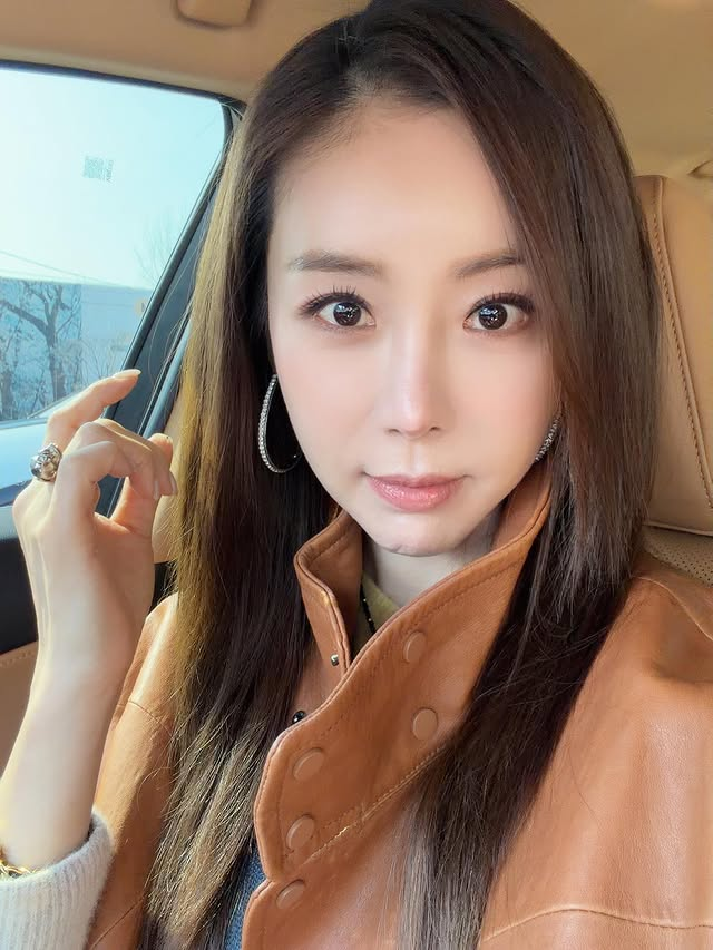 "포기하려던 순간 찾아온 기적입니다" 배우 한다감 47세에 득남한 눈물의 사연