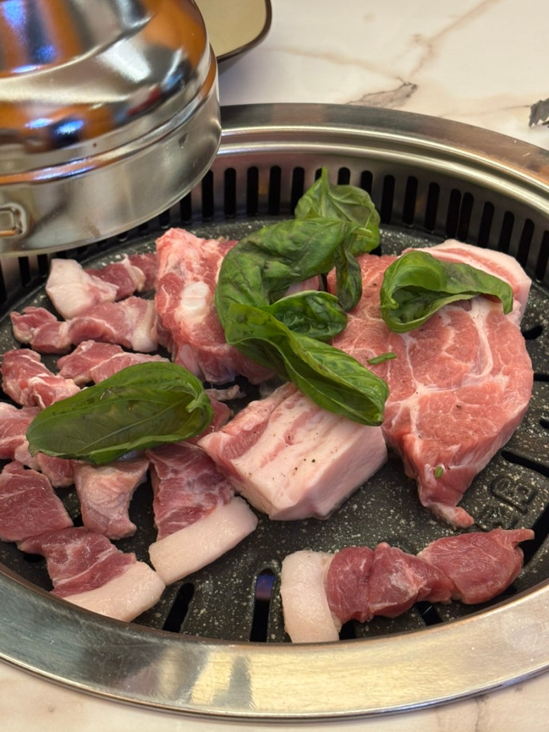 대전 도룡동 성심당 DCC점 근처 쫀득한 숙성 돼지고기 맛집 우식이네숙성관 본점