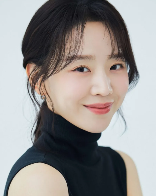 Actress Shin Hye Sun: From 'School 2013' Debut to Dual Roles in 'My Sweet Mobster'