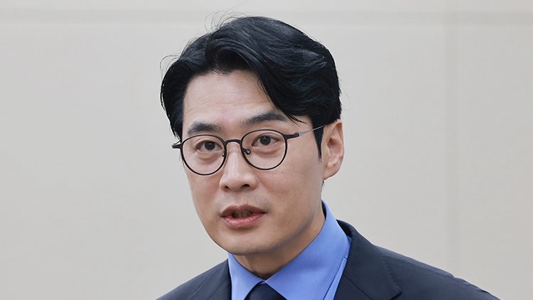 [정치 이슈] 민주당 한준호, '김승원 탄원서 보도'에 "기사 왜 내냐" KBS에 항의 전화!