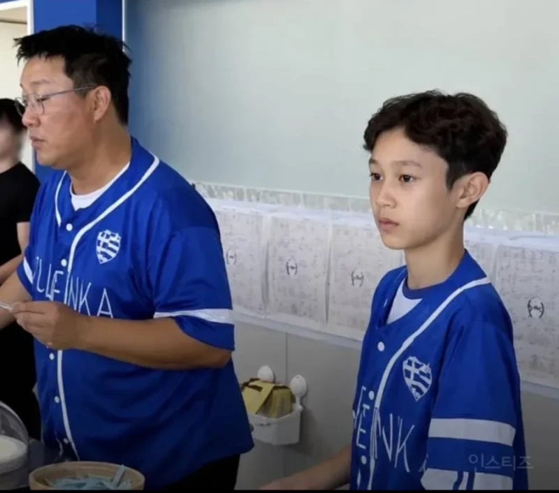 정준하 아들 정로하 폭풍성장 근황, 13살 아빠 아이스크림 가게 지원군…MC민지 뮤비·춤 실력....