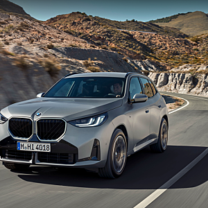 “싼타페 계약 잠깐만” BMW X3 풀체인지, 2열이 의외였다