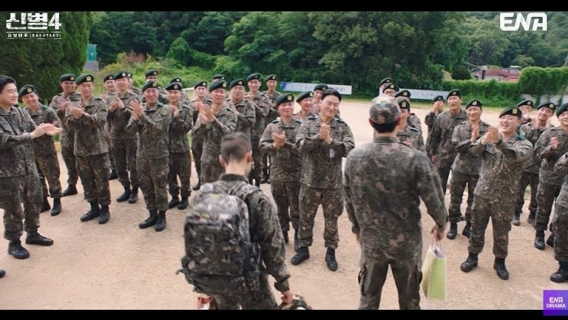 이정현·김희수 전역 순간, 오대환 소령 진급 확정되자 결국 눈물 삼켰다