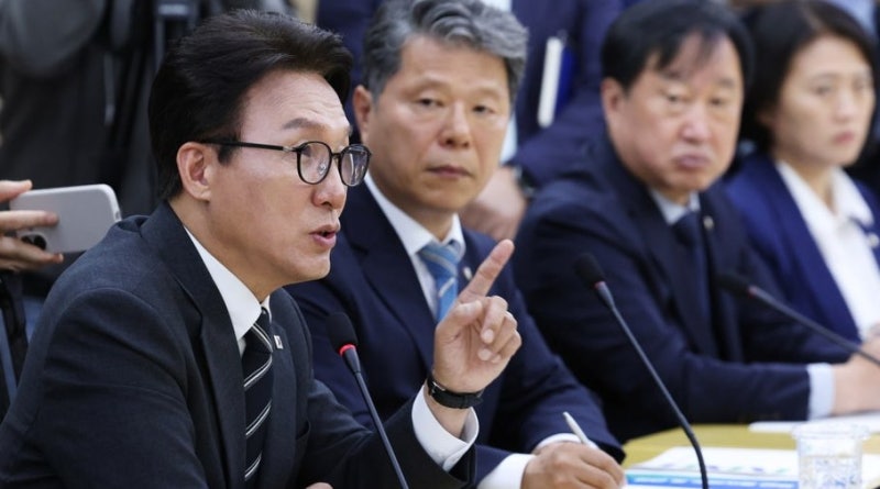김민석이 "야당과 뭐가 다르겠나"라며 김용민을 저격한 진짜 이유