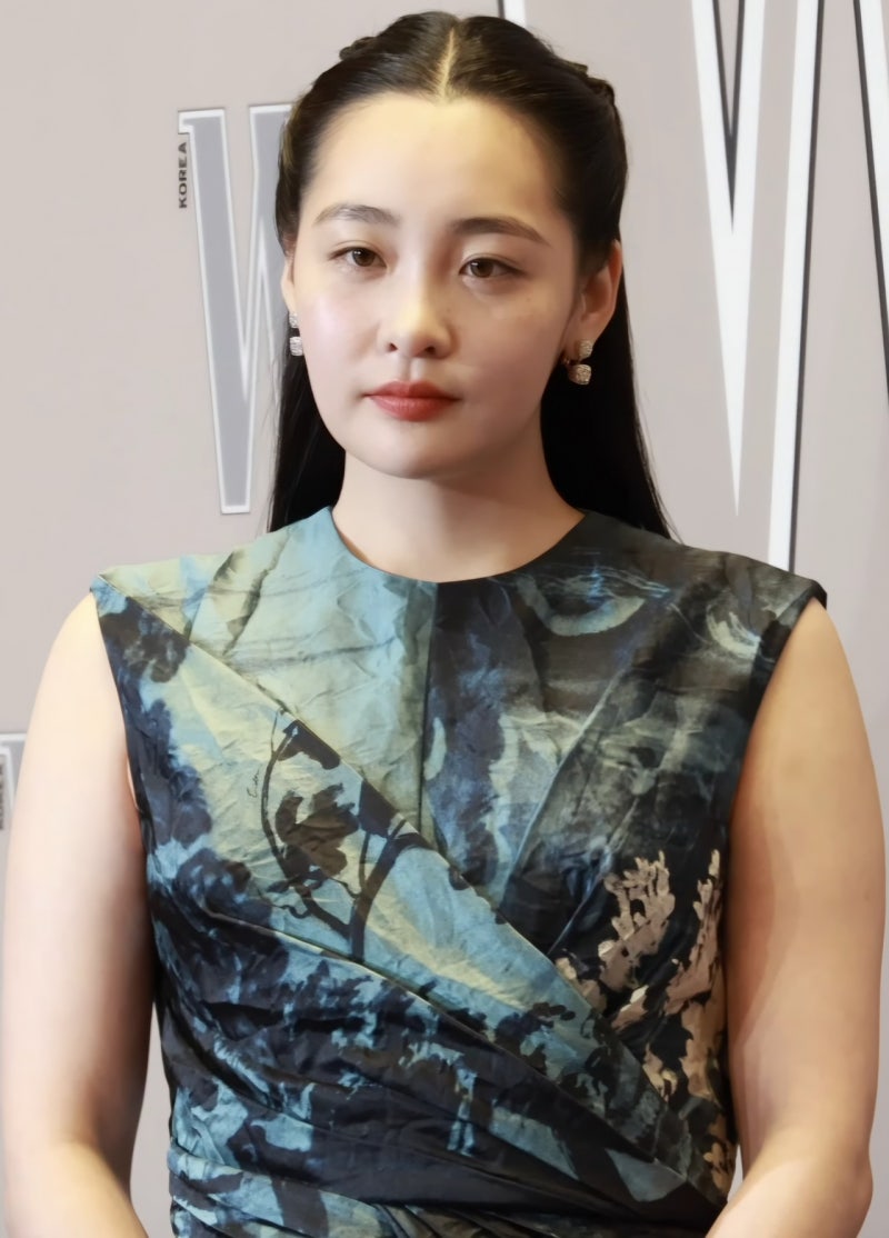 김민하·김나영이 런던 간 이유.. 버버리 2027 여름 컬렉션 정리
