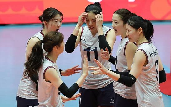연봉 8억 퀸 앞세우고도 '2연속 노메달'... 女배구 완패 뒤에 숨겨진 진짜 이유