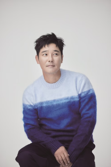 '발라드 황제'가 트로트를?… 임창정 신곡 '탓탓탓', 음방 찢은 뽕DM 반전 매력