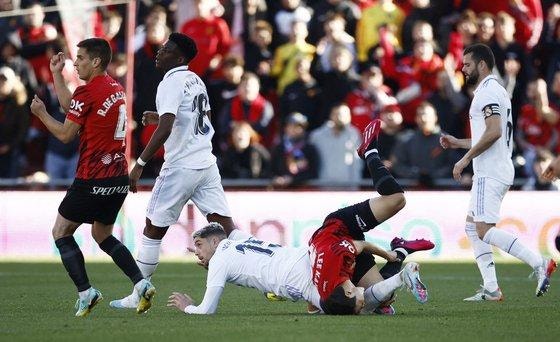 “이강인, 사과해야 할 판?”…발베르데 부상 상태 알려지자 논란 재점화