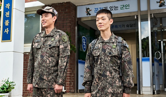“이 사람이 쓴 글이라고?” 신병4 10회 카페글 의혹, 놓치면 결말이 달라 보입니다
