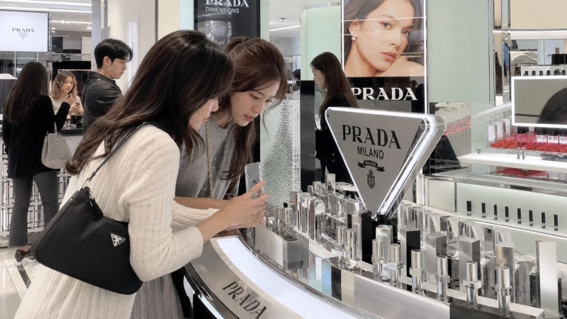 프라다 글로우밤 구매 전 꼭 확인해야 할 피부톤별 추천 컬러