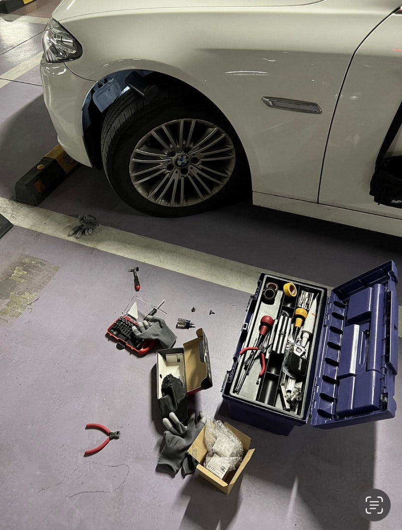 BMW F10 520d 전조등 자가교체 . D1S 전구 직접 교체해봤습니다