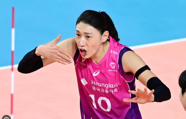 김연경 은퇴 후 7전 전패…여자배구 팬들이 결국 '그 이름'을 꺼냈다