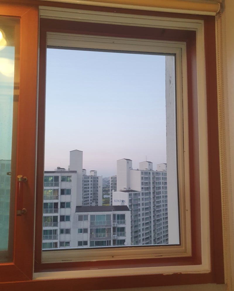 일산 대화동 킨덱스휴먼빌 방충망틀 교체 | 덜컹거리던 알루미늄 철거하고 튼튼한 하이샤시....
