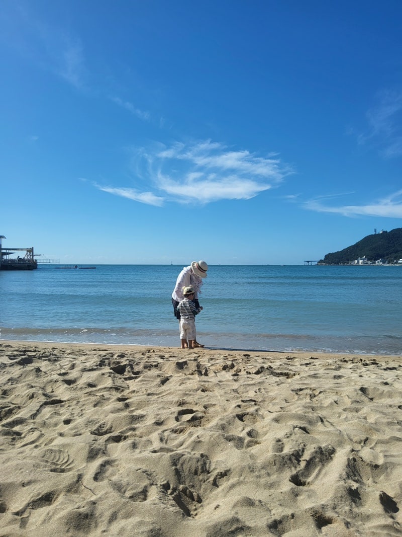 부산해운대놀거리 송정해수욕장 맨발걷기 산책코스, 봄가을에도 아이와가볼만한곳 문토스....