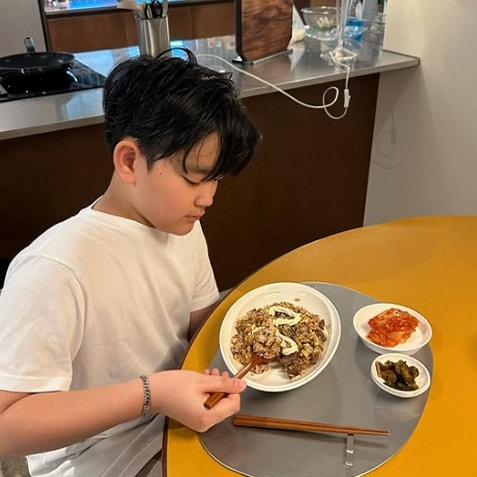 슈돌 다을이 폭풍성장 근황, 아빠 이범수 붕어빵 외모와 반전 요리 실력 화제
