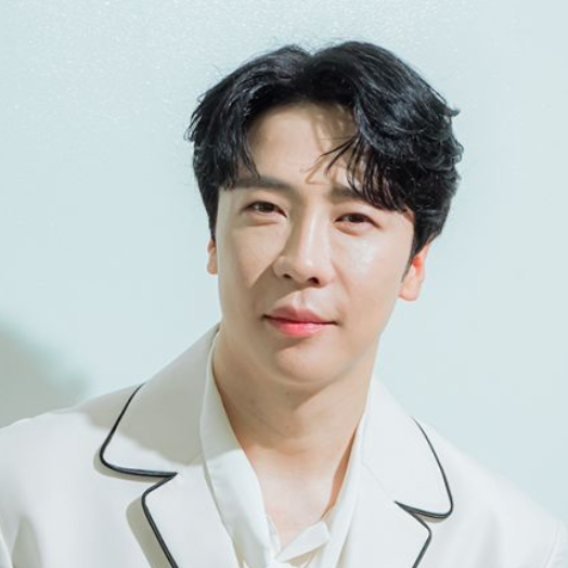 에녹 결혼 나이 프로필 본명 예비신부 가수 팬카페