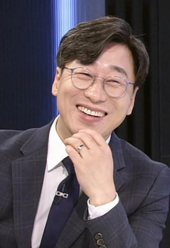 김성완 그는 누구인가?｜청와대 신임 대변인·나이·학력·기자·시사평론가 프로필
